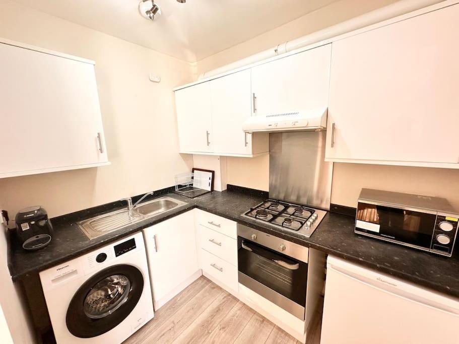 לונדון 2 Bedroom Apartment In Se13 מראה חיצוני תמונה