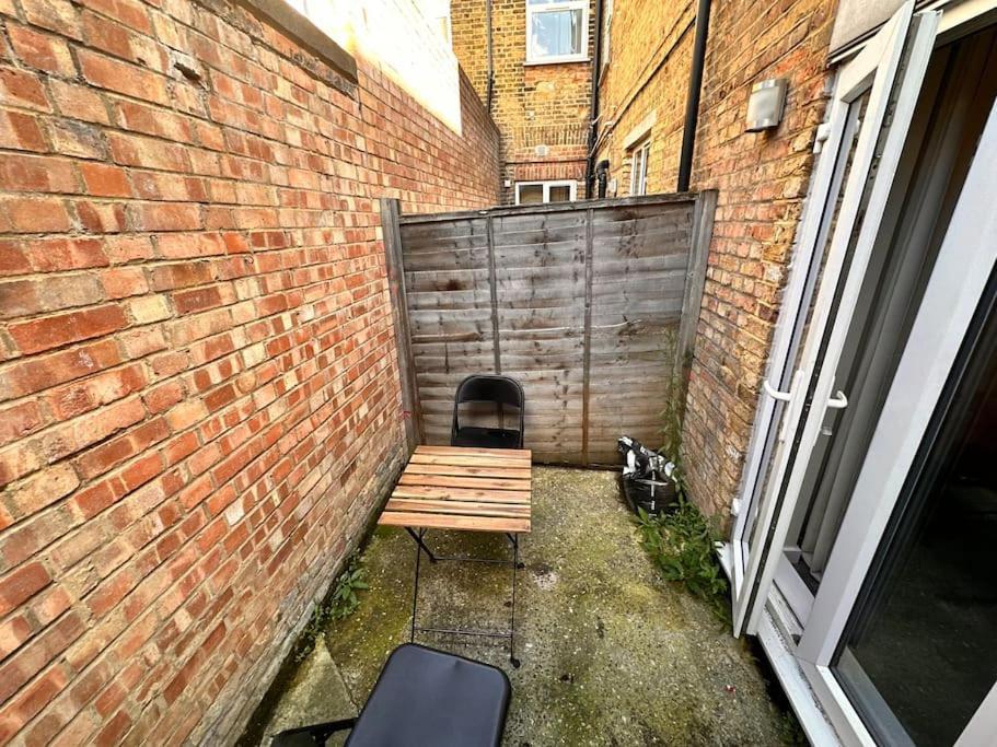 לונדון 2 Bedroom Apartment In Se13 מראה חיצוני תמונה