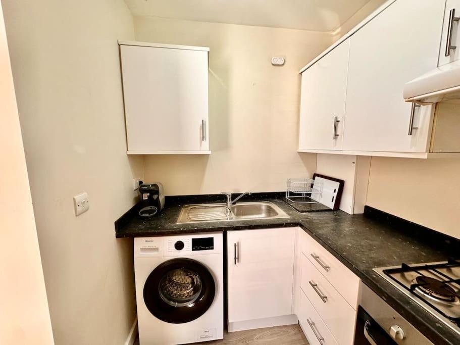 לונדון 2 Bedroom Apartment In Se13 מראה חיצוני תמונה
